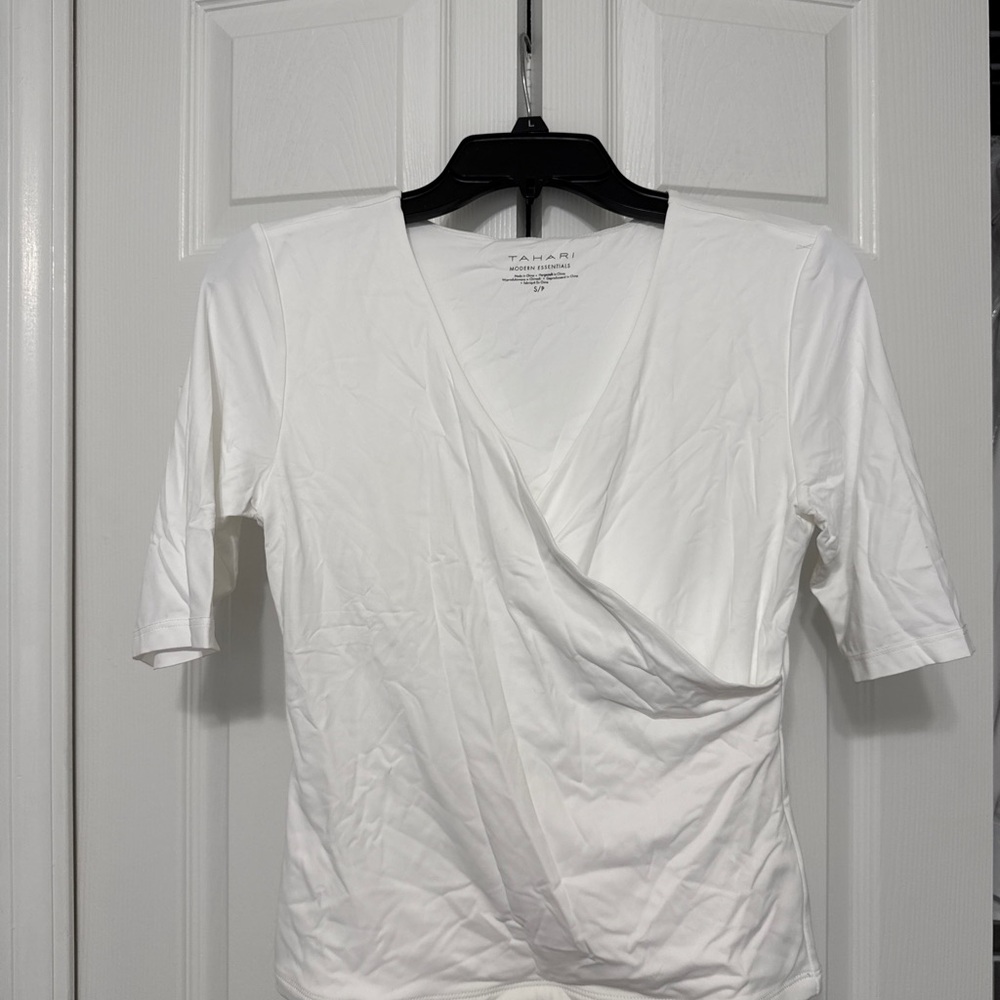 Tahari White Short Sleeve Wrap Top